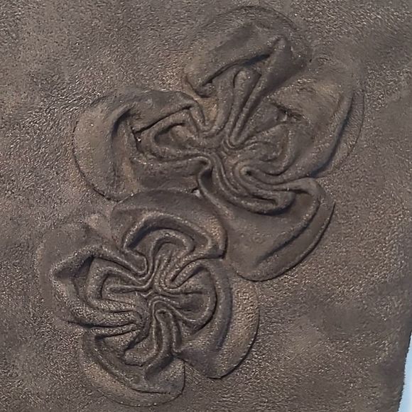 Velvet Heart Rosa Knee-High Boot Pointed Toe Stiletto Floral Accent Side Zipper - Picture 5 of 16